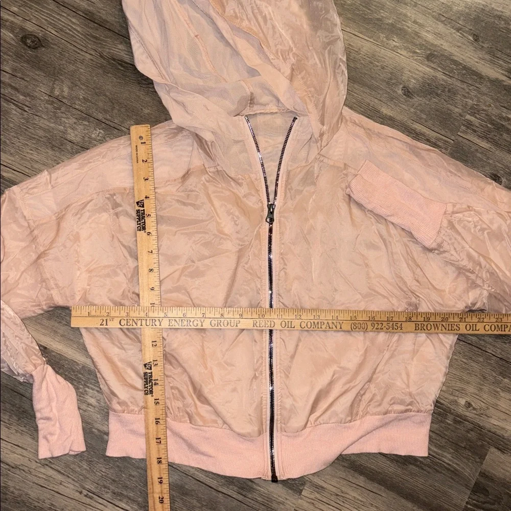 ALO YOGA Aqua jacket in dusty pink - medium